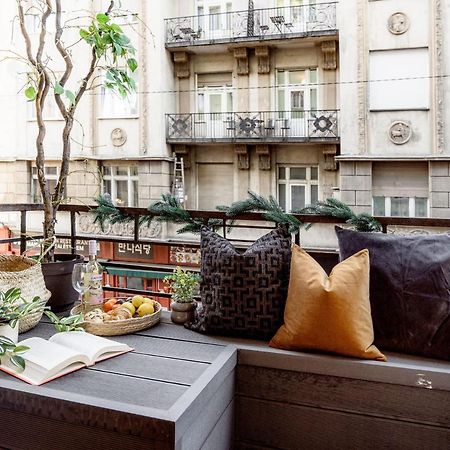 Chill On The Screened Balcony-Budapest Most Historic Landmarks Esterno foto