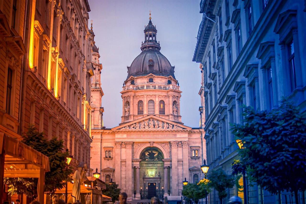Chill On The Screened Balcony-Budapest Most Historic Landmarks Esterno foto